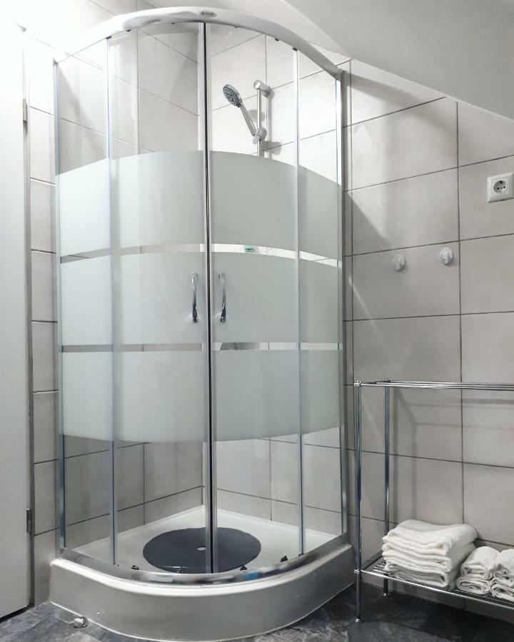 Apartman Lena Tusilovic Bagian luar foto